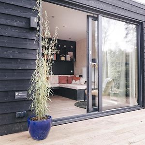 Ultiem Ontspannen In Luxe En Design Ingericht Tiny House In Bosrijke Omgeving
